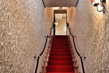 Di Rienzo Pantheon Palace