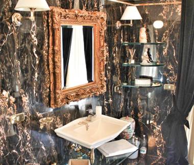 Di Rienzo Pantheon Palace