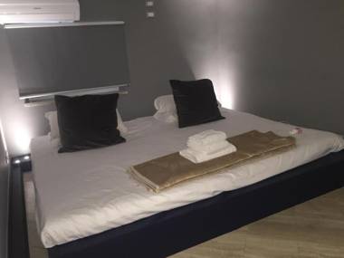 Piazza Farnese Luxury Suites