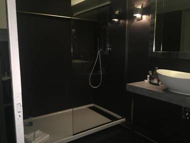 Piazza Farnese Luxury Suites