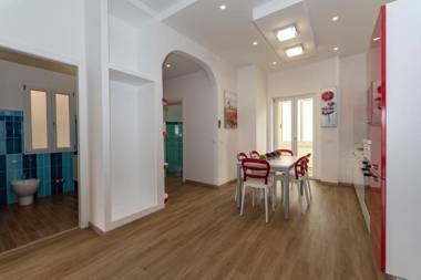 Colosseo Apartments and Rooms - Rome City Centre