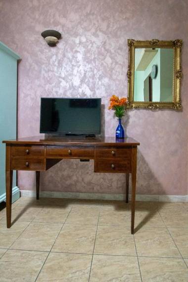 B&B Colorful Suite Yard