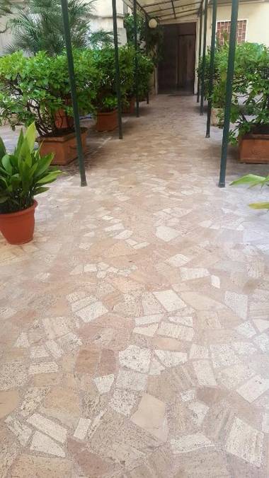 Rose Antiche Vatican B&B