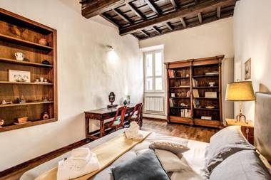 Borgo Pio Passetto Papale