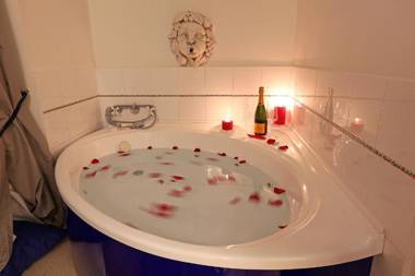 Liberty Rome Suites - Liberty Collection