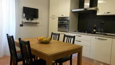 LCH-Lateran Charming House