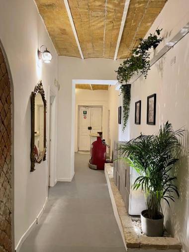 Domus Avi - Guest House