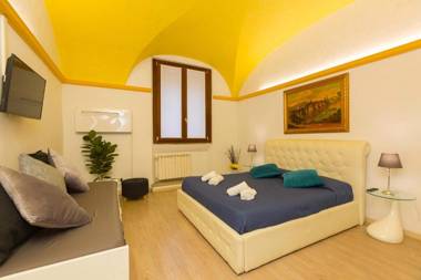 Colosseum Apartments