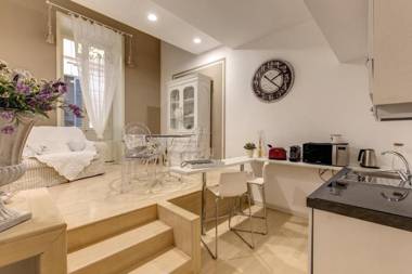 Trevi Miracle Suite