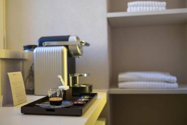 Room 230 Roma Luxury Suites