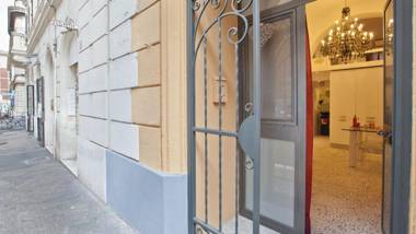 Colour Colosseum Loft