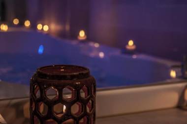 Town House Spagna- luxury Rooms with Jacuzzi Bath