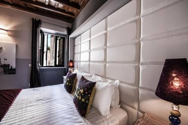 Town House Spagna- luxury Rooms with Jacuzzi Bath