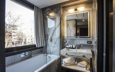 The Tribune part of JdV by Hyatt