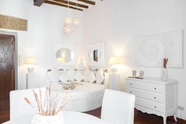 BBHOMEROME - Colosseo Luxury Apartment