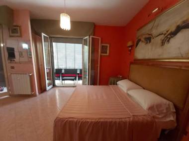 Suites Oliveri Viale Marconi