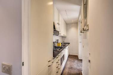 Piazza Farnese exclusive view 2 bedroom en suite