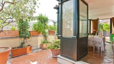 Fontana Di Trevi Penthouse