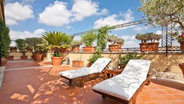 Fontana Di Trevi Penthouse