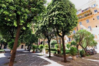 Cozy Leone - My Extra Home