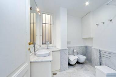 Prestigious Apartment Via Veneto