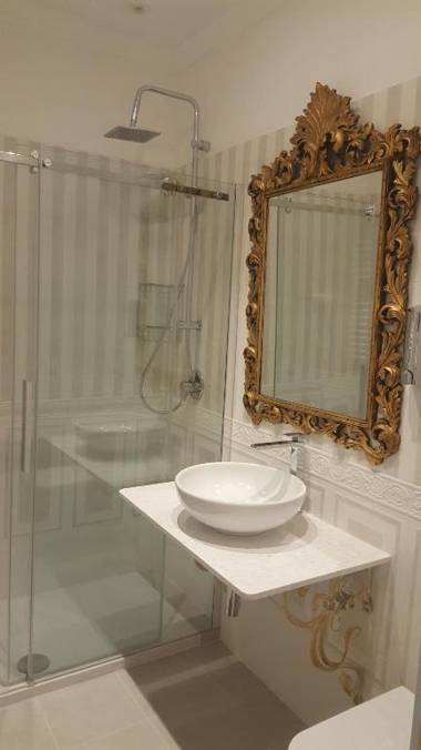 Impero Vaticano Suites Guest House