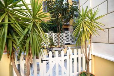 Santi Quattro Apartment & Rooms - Colosseo