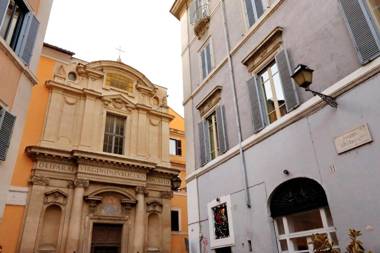 Piazza Mattei Terrace Apartment | Romeloft