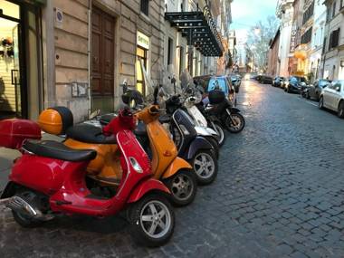 Urbana Apartment Colosseum