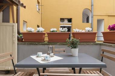 Campo De' Fiori Central Flat