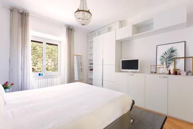 ROMAC Gianicolo 3-Bedroom Holiday Apartment