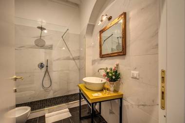 Little Queen Pantheon