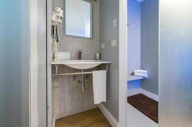 Colosseum Jacuzzi Suites