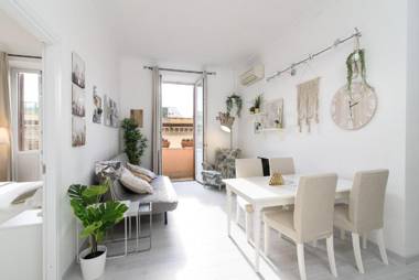 White Napoleone Apartment