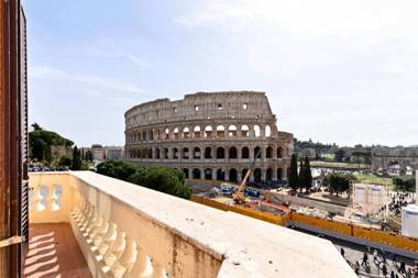 View Colosseo From Jacuzzi