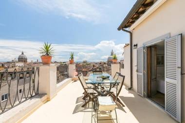 Farnese Stunning Penthouse | Romeloft