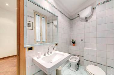 Lovely flat in Fontana di Trevi