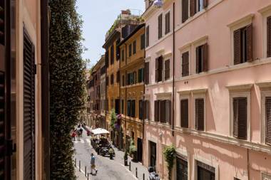 A World Aparts - 87 Boschetto