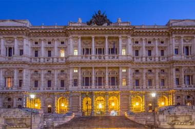Courtyard Rome Suite