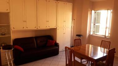 Allegra's house Cipro