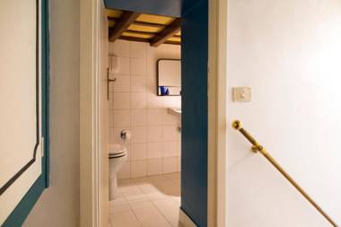 Central Monserrato House with Balcony