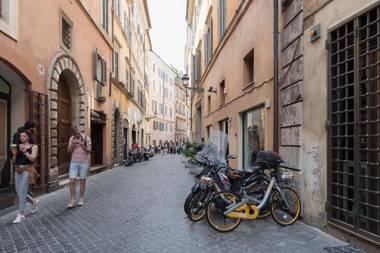 A peaceful retreat 2 minutes from Piazza Navona - FromHometoRome