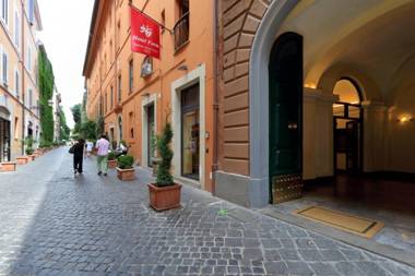 A World Aparts - 61 Margutta