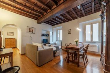 Tucked away and quiet by Piazza Navona - A/C Wifi Elevator