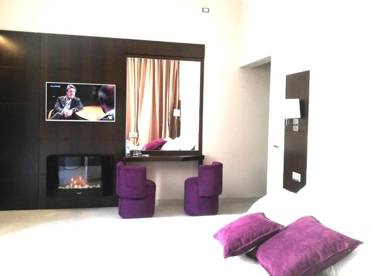 Roman Holidays Boutique