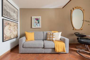 Innovative Pantheon House