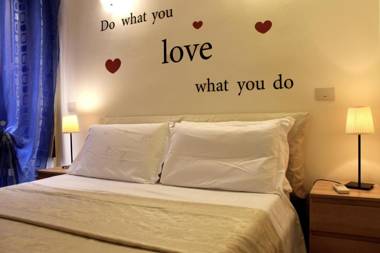 Aida Trevi Fountain Rome