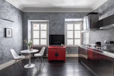 iFlat A Sparkle of Red in Trastevere