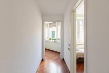 iFlat Margutta Colors on Canvas Apartment