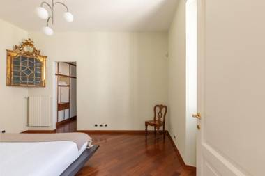 iFlat Margutta Colors on Canvas Apartment